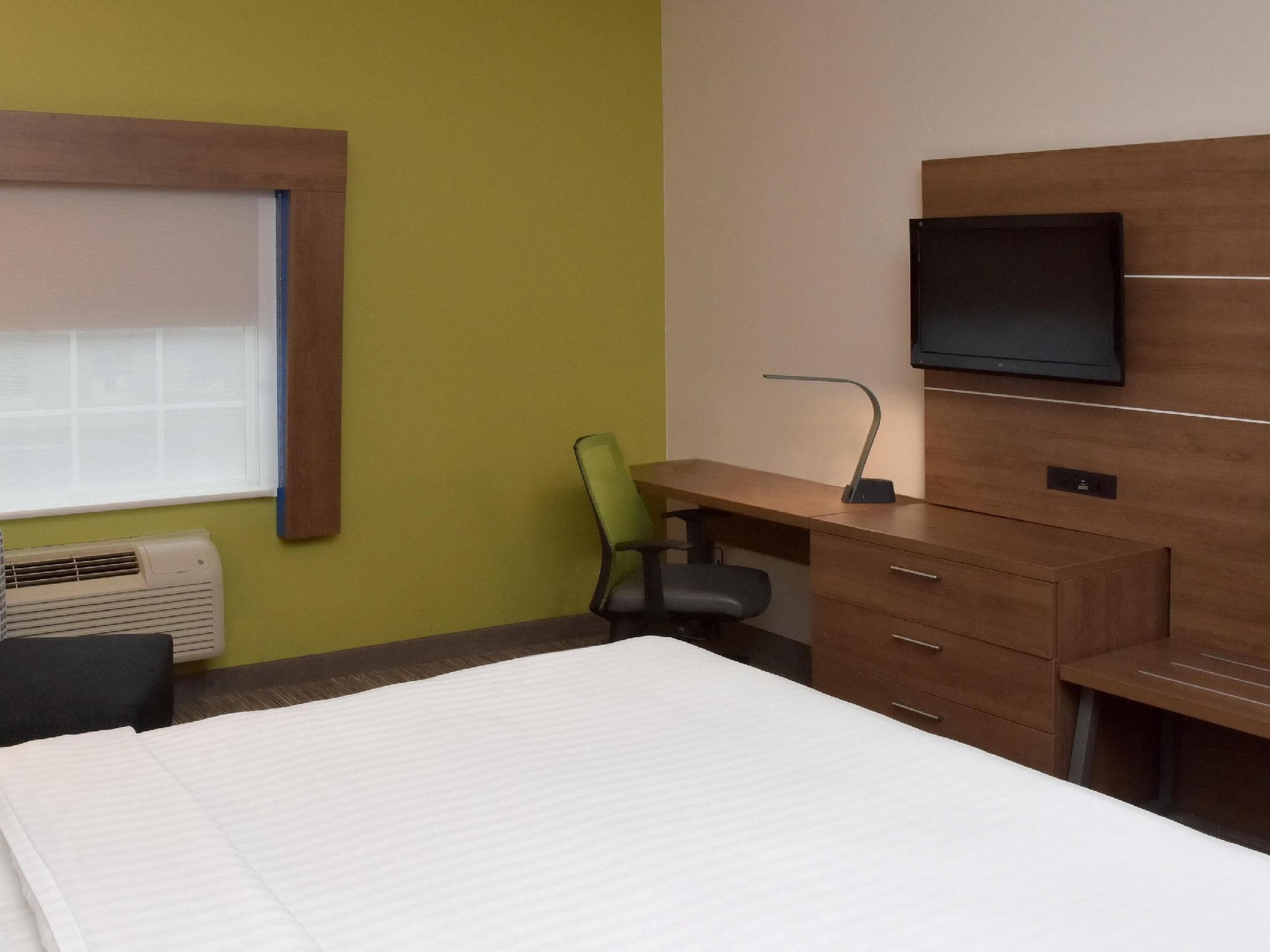 Holiday Inn Express Mount Pleasant- Scottdale, An Ihg Hotel Екстер'єр фото