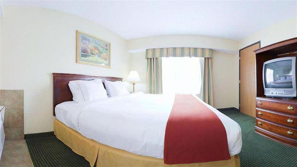 Holiday Inn Express Mount Pleasant- Scottdale By Ihg Екстер'єр фото