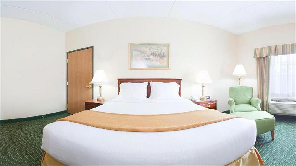 Holiday Inn Express Mount Pleasant- Scottdale By Ihg Екстер'єр фото
