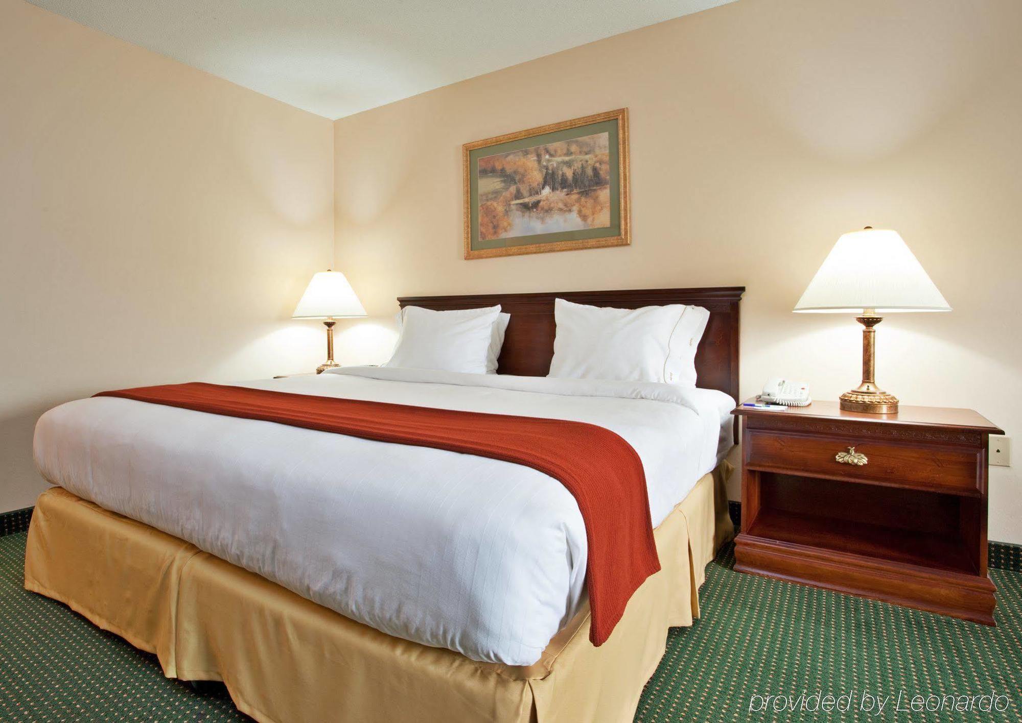 Holiday Inn Express Mount Pleasant- Scottdale By Ihg Екстер'єр фото